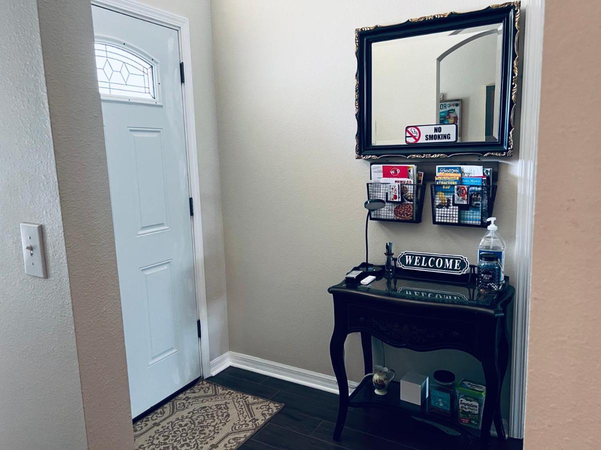 Ruskin Fl Private 2 Bdrm 1 Bath Suite Common Areas Shared With Host And Cat Dış mekan fotoğraf