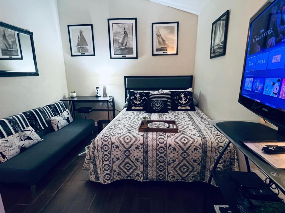 Ruskin Fl Private 2 Bdrm 1 Bath Suite Common Areas Shared With Host And Cat Dış mekan fotoğraf